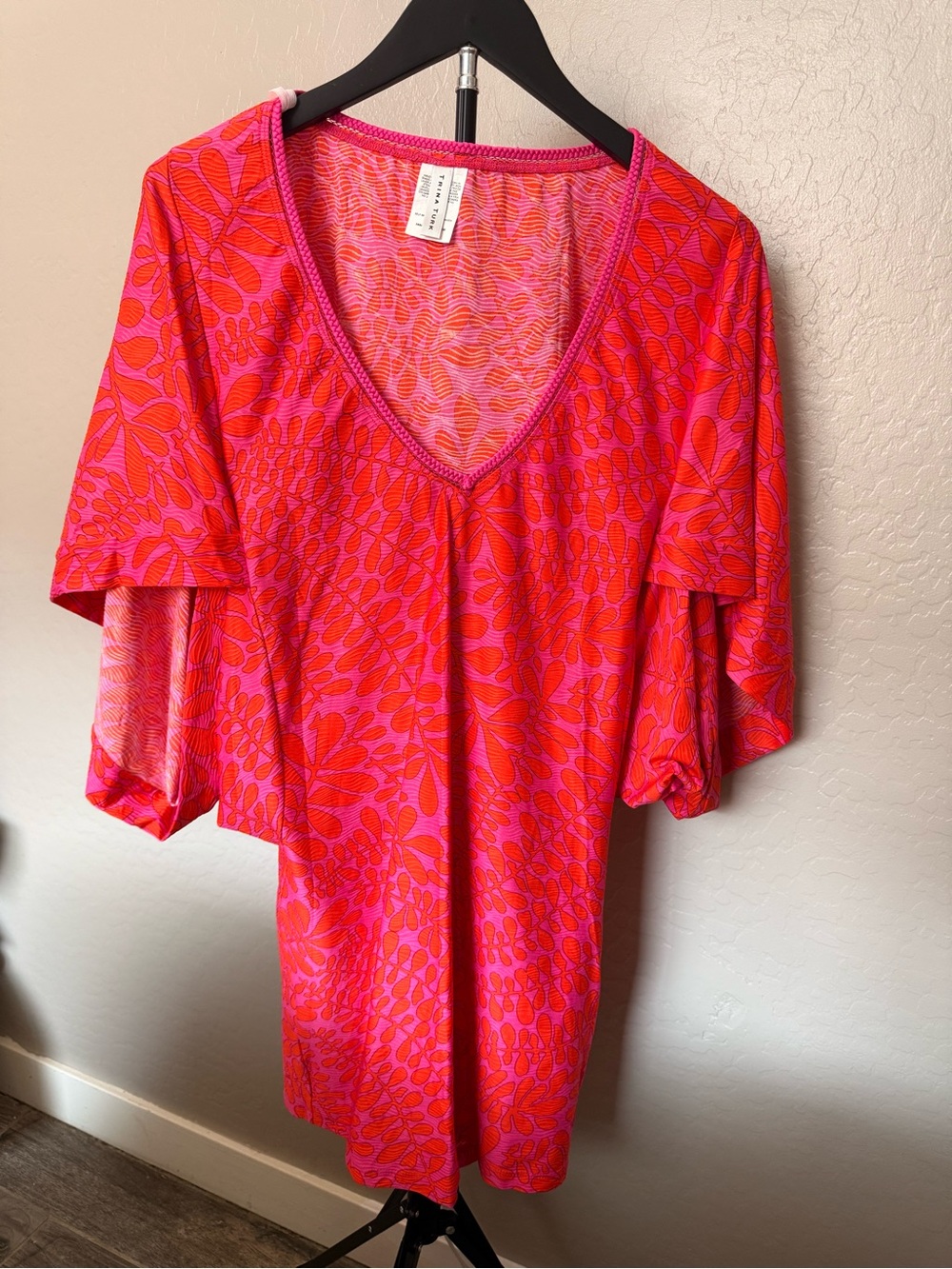 Trina Turk Hot Pink & Red Floral V-Neck Dress